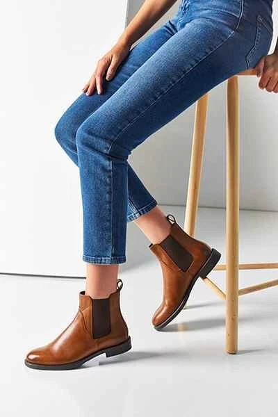 Vagabond Amina Leather Chelsea Boot Cognac-US 10 |