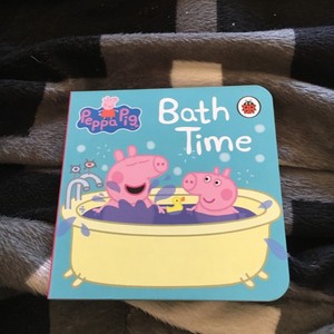 peppa pig bathtime