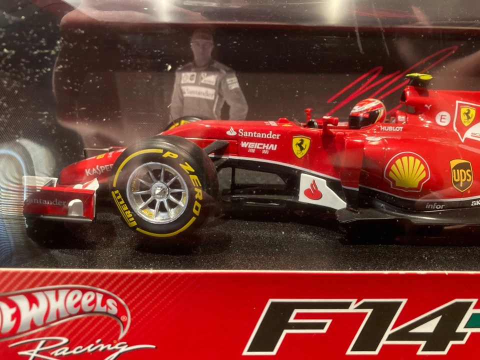 FORMULE 1 F1 FERRARI F14-T RAIKKONEN SCALE 1/18 HOTWHEELS - Photo 3/4