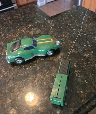 Vintage 1978 Power Command  Radio Controlled Green The Vette George Bariss READ