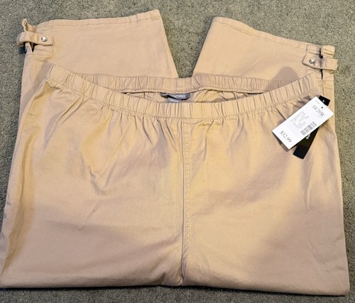 NWT Women’s Essentials Khaki Capris Size 18/20