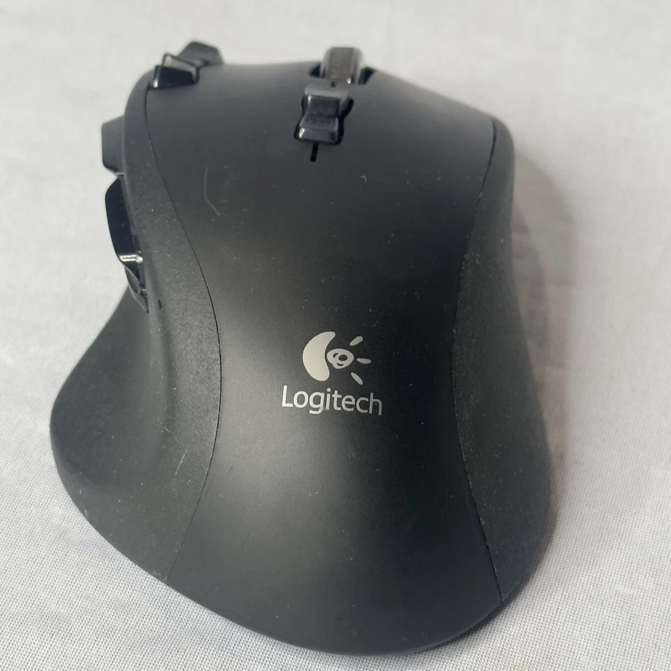 Logitech G700 Wireless Gaming Mouse G-Series Laser 13 Button Programmable USB PC - Image 3 of 4