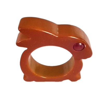 VTG Caramel Bakelite Catalin Red Eye Bunny Rabbit Napkin Ring Holder