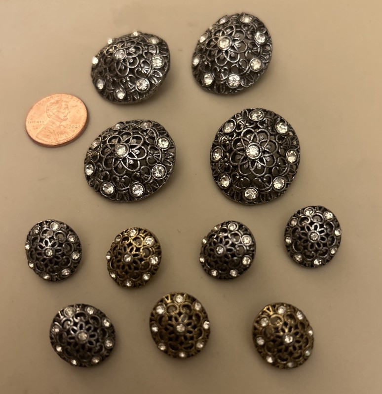 11 Beautiful Vintage Metal / Rhinestone Buttons / 2 Sizes - Fashion, Jewelry
