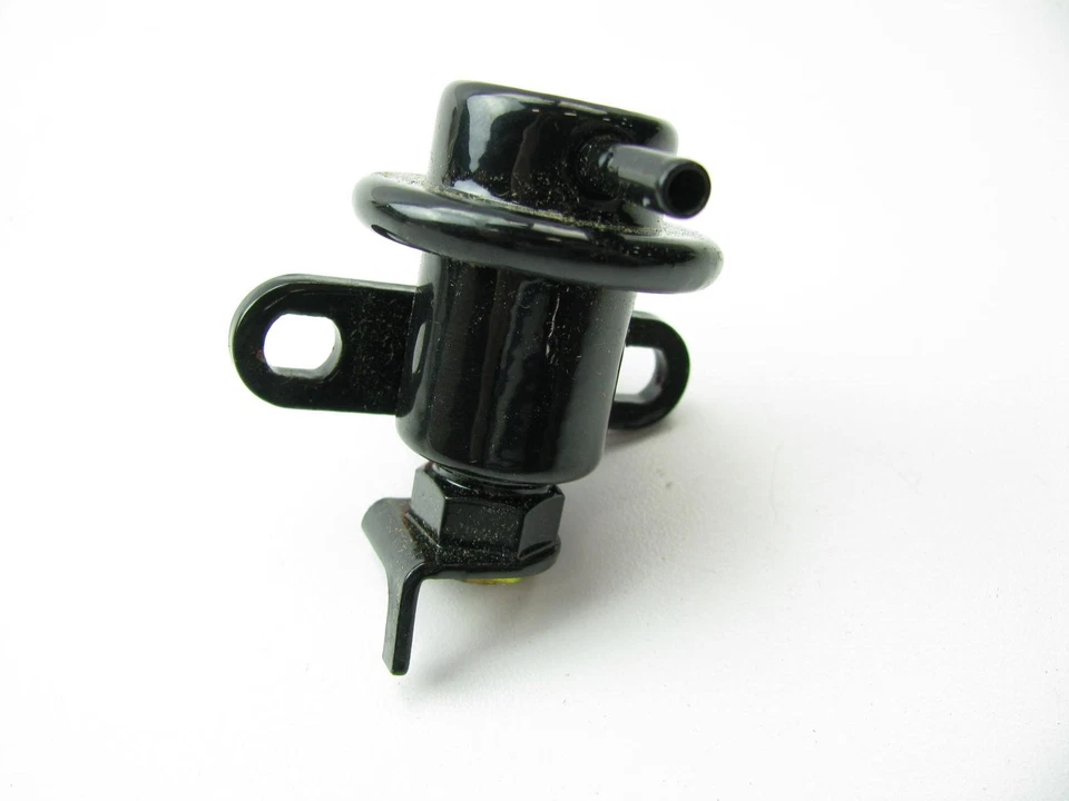 Регулятор давления топлива в наличии Carter 404-062 PR37 - 1983-1986 Toyota Camry 2,0 л - Изображение 3 из 4