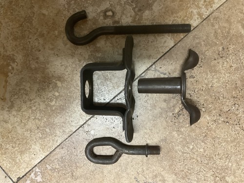 88-89-90-91-92 Chevrolet S10 Blazer spare tire hold down mounting bolt nut