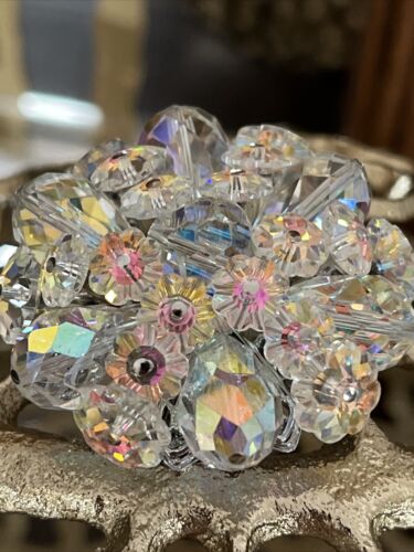 Vendome AB Clear Glass Bead Cluster Floral Brooch Clip Dangle Earring Set - Picture 4 of 13