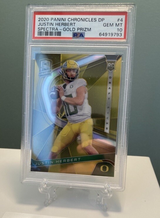 2020 Chronicles Spectra Draft Picks Justin Herbert Gold Prizm RC #10/10 PSA 10
