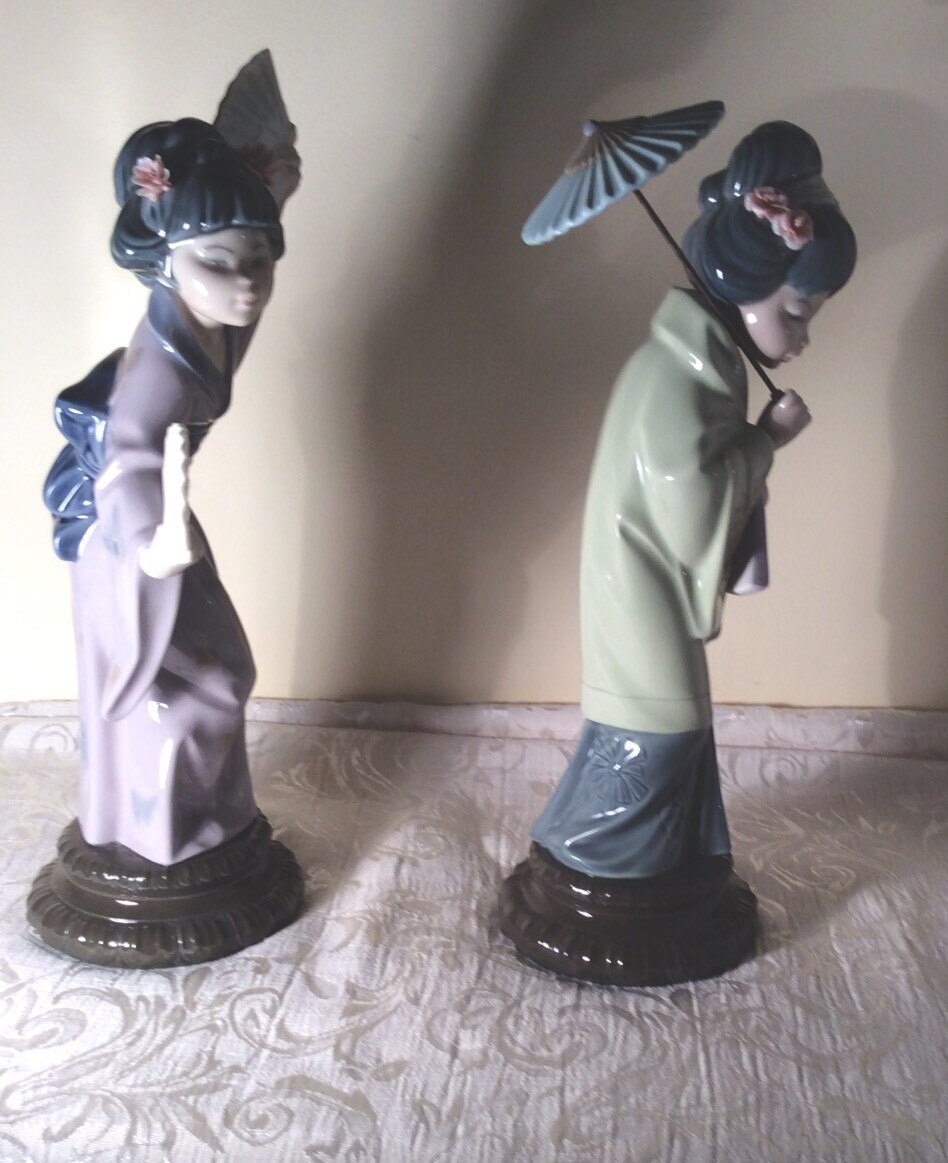 Lladro Porcelain Figurines JAPANESE LADY WITH AMBRELLA AND LADY