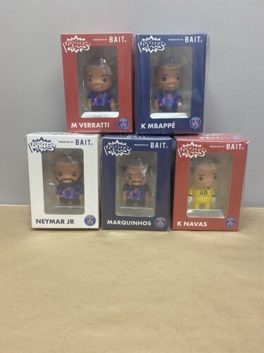 Paris Saint Germain (PSG) - Ensemble de figurines Neymar et Mbappe  SoccerStarz (2 morceaux) (2 pouces de hauteur) 