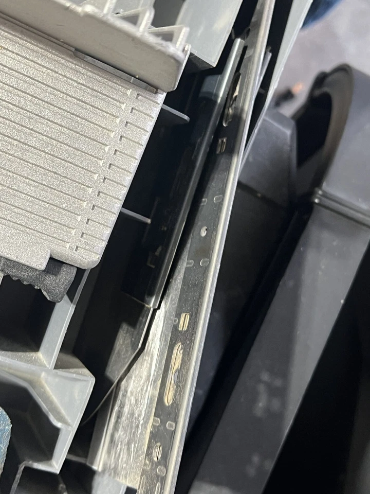 Serra de corte fino Bosch 1640VS FS2000 esquadria lâminas de mesa e estojo frete grátis - Imagem 3 de 4