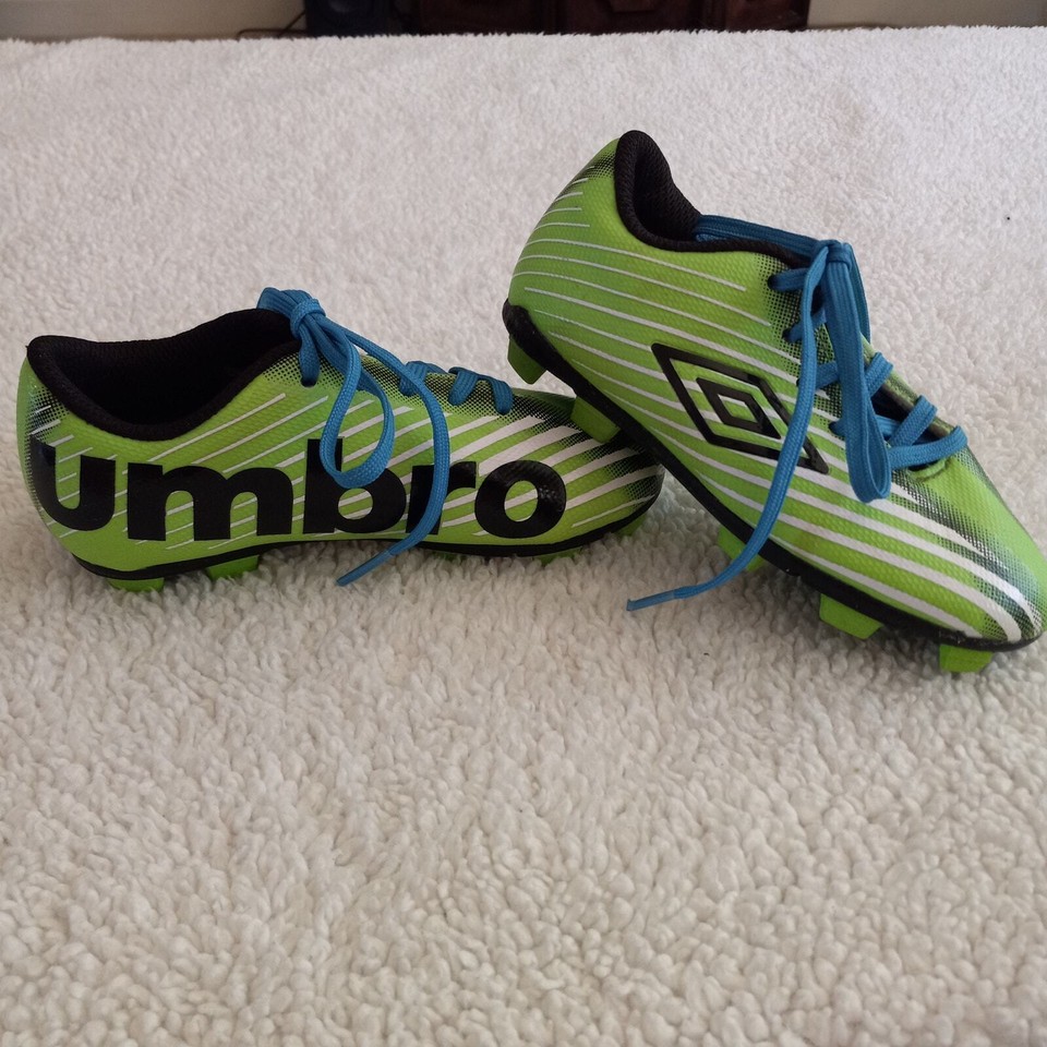 Umbro Boys Girls Arturo 2.0 Neon Green Striped Lace Up Soccer Cleats