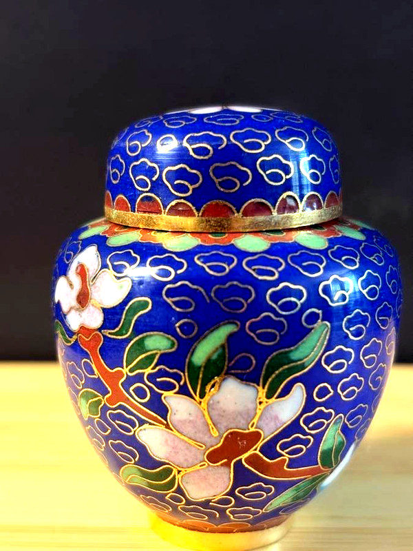 Vintage Cloisonne Enamel & brass Floral  Ginger Jar W/ Lid  2 1/2" TALL Ex.Cond.