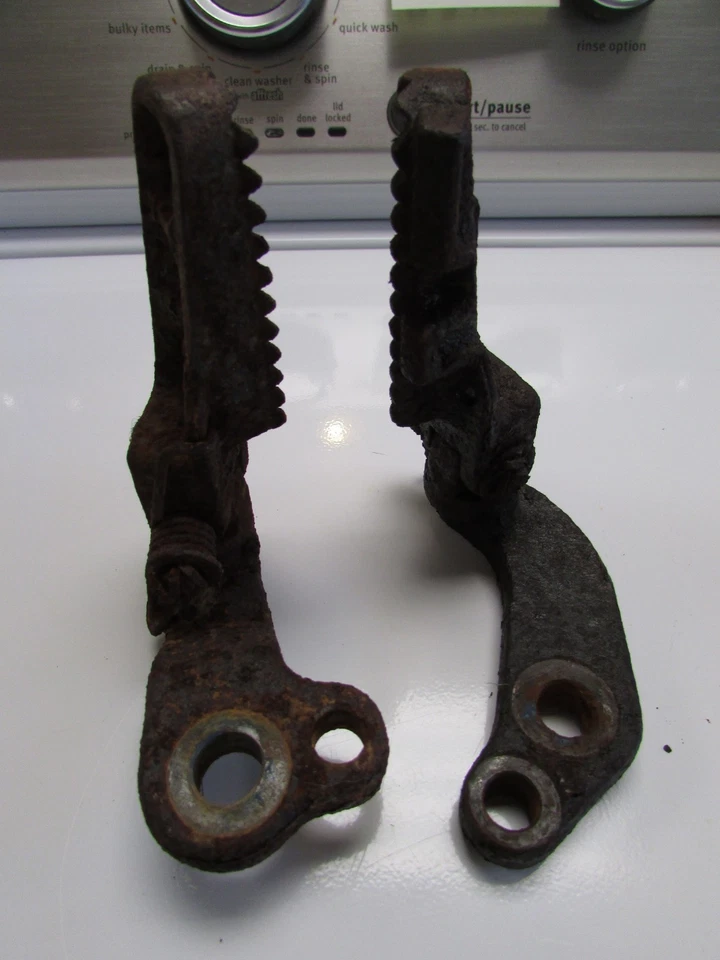 1985 Suzuki DR100 ножные колышки правая левая подножка DR 100 - Изображение 4 из 4