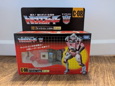 Hasbro Collectibles Transformers Takara Tomy Missing Link C-08 Arcee 