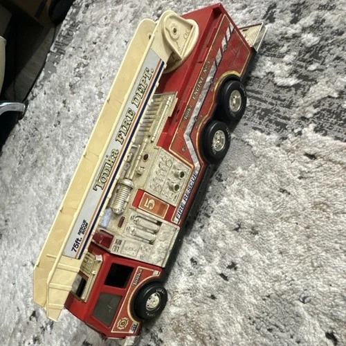 Tonka Fire Dept. Engine No. 5 Red Pressed Steel Fire Truck Model