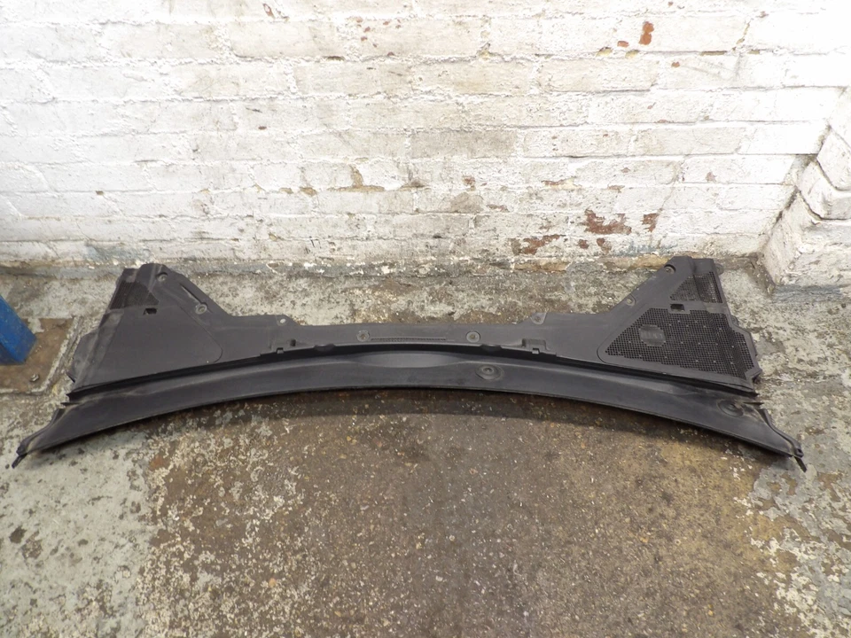 Jaguar XE GTDI X760 2016 2,0 gasolina automático 4 puertas berlina parabrisas panel de desplazamiento Foto 4 de 4