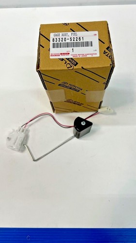 GENUINE TOYOTA 8332052261 YARIS (07-14 