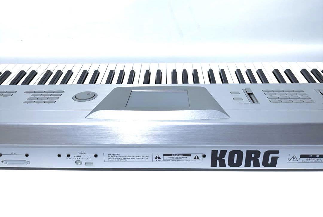 Korg Trinity V3 synthesizer with BANK M moss Version 3.0.0