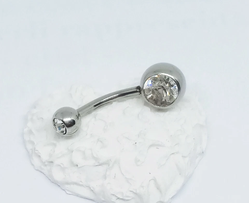 Piercing ombelico acciaio chirurgico con doppio zircone brillantino bianco - Immagine 3 di 4