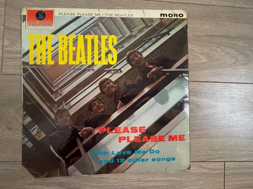 The Beatles: Please Please Me Vinyl LP 1st UK Pressing Black & Gold Parlophone