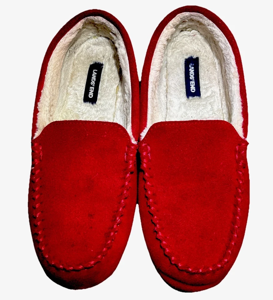 Lands' End Women's Sz 10 Red Suede Moccasin Slippers Faux Fur Rubber Sole - Image 2 of 4