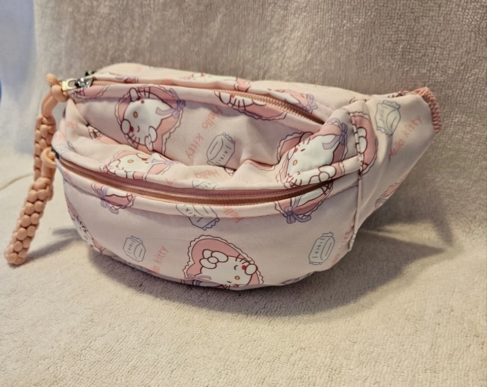 Riñonera/bolso bandolera Hello Kitty rosa 10"L x 7"H - NUEVO Foto 3 de 4