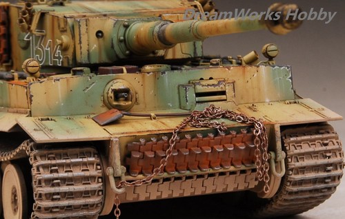 Ganador del premio Built Dragon 1/35 Tiger I sPzAbt 502 LAH + Figura de resina + PE + ACC - Imagen 9 de 24