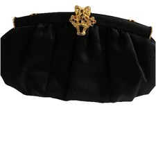 Judith Leiber Womens Black Classic Chain Strap Inner Pockets Crossbody Bag.