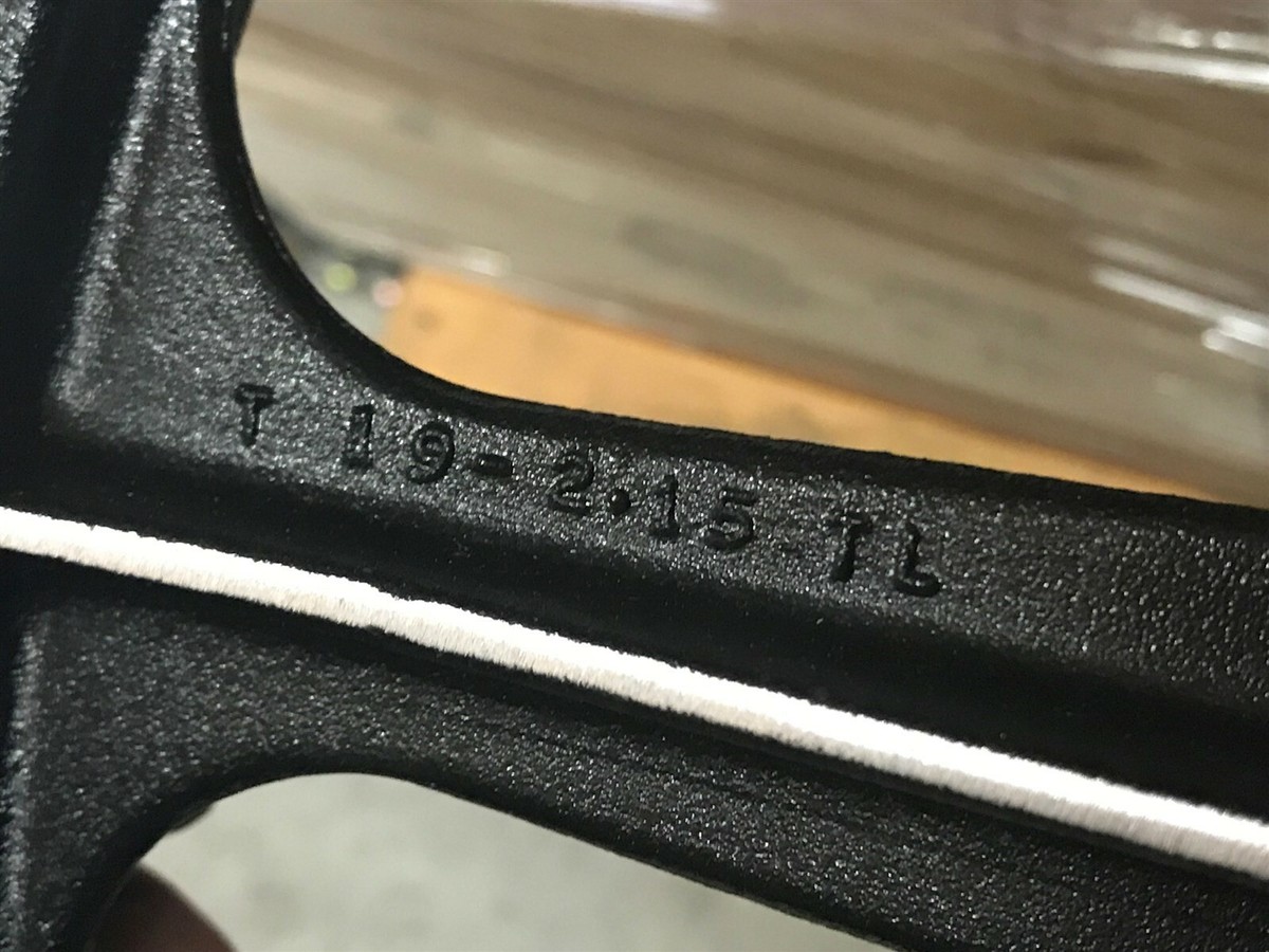 Harley-Davidson 純正フロントホイール 19X2.15 ハーレー 純正品 フロントホイール - メルカリ