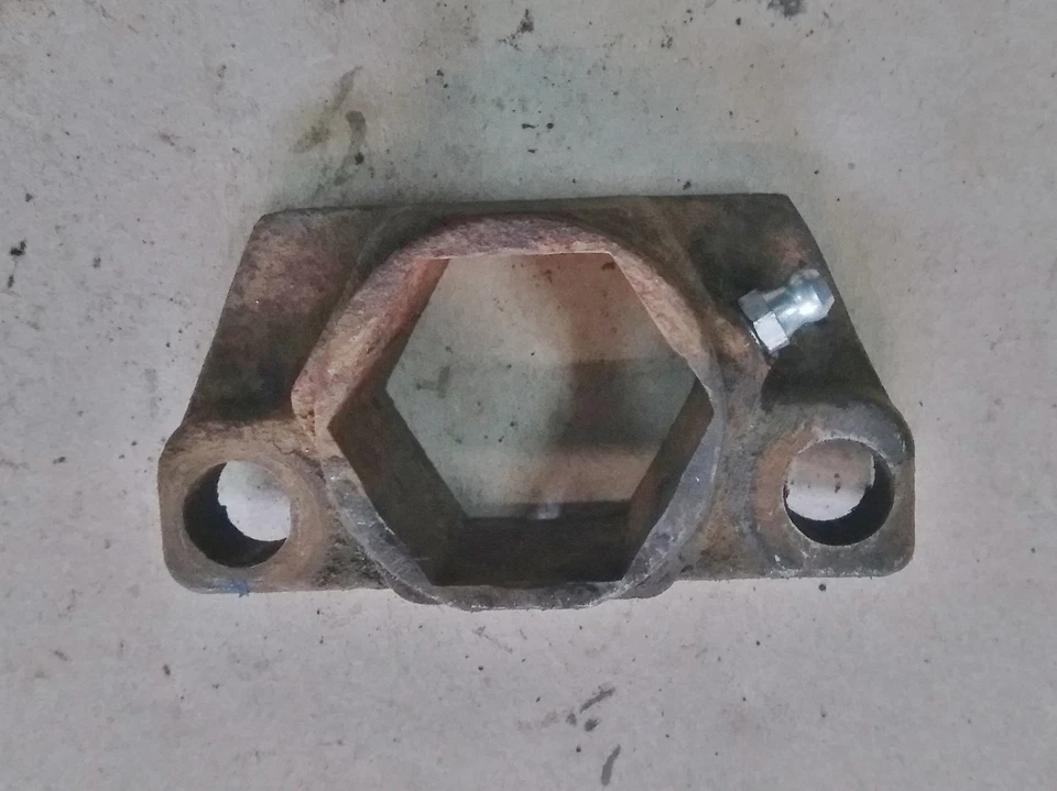 Führung für Mitnehmer von Mähmesser von Holder M7 Balkenmäher - Bild 1 von 4