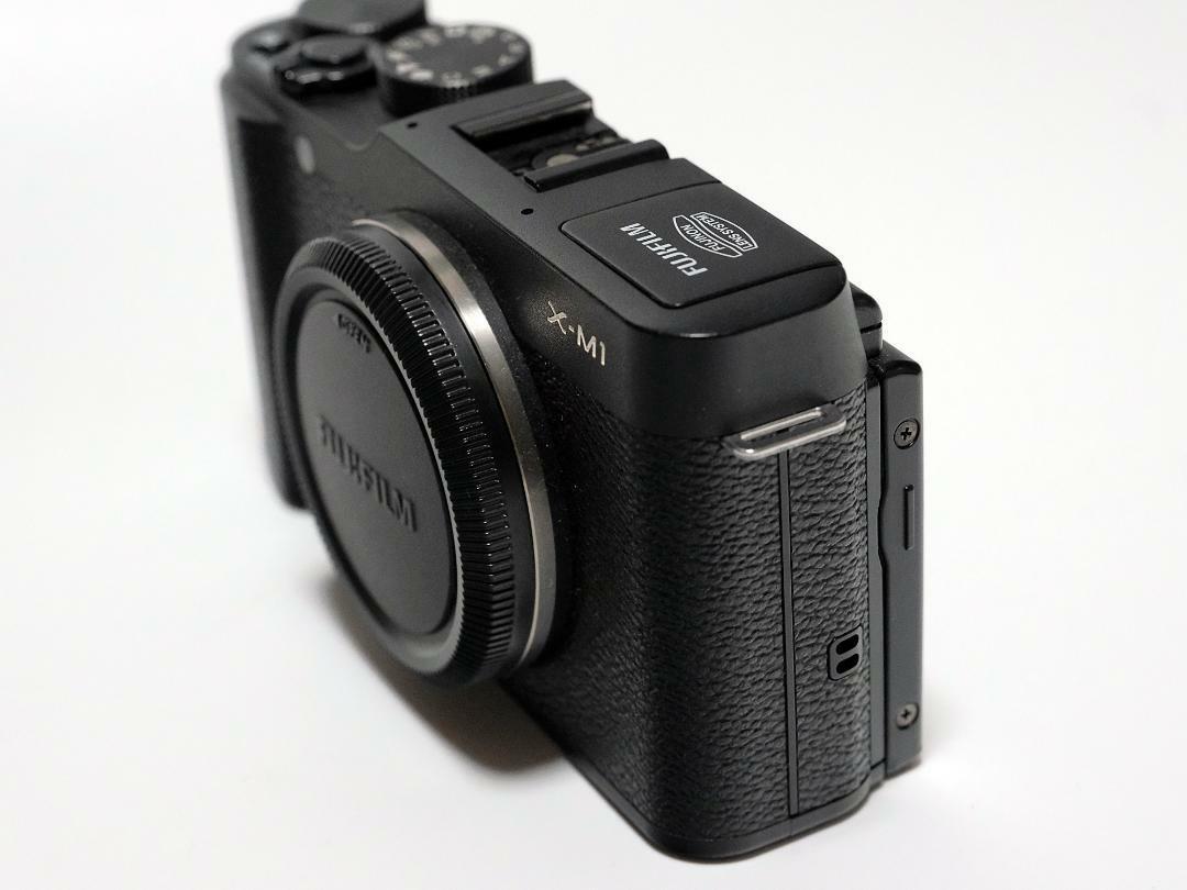FUJIFILM Mirrorless SLR Camera X-M1 Body 16.3-Megapixel APS FUJIFILM Mirrorless SLR Camera X-M1 Body 16.3-Megapixel APS