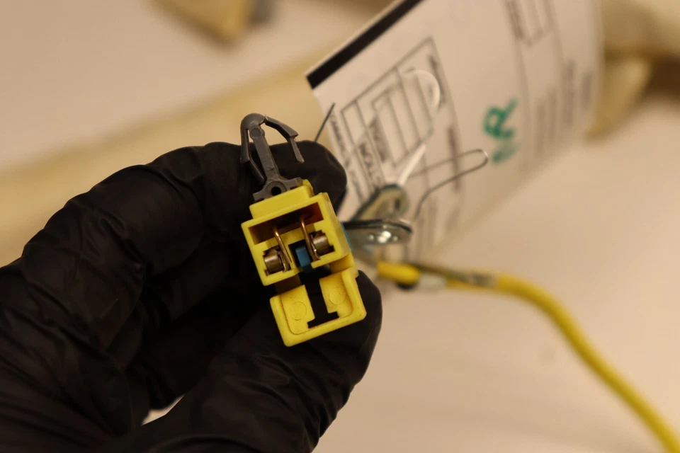 2003-2007 CADILLAC CTS V SEDAN LEFT DRIVER SIDE ROOF CURTAIN HEAD AIR BAG OEM - Image 4 of 4