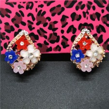 Blue  Red Lovely Resin Flower Crystal Fashion Lady Women Stand Earrings