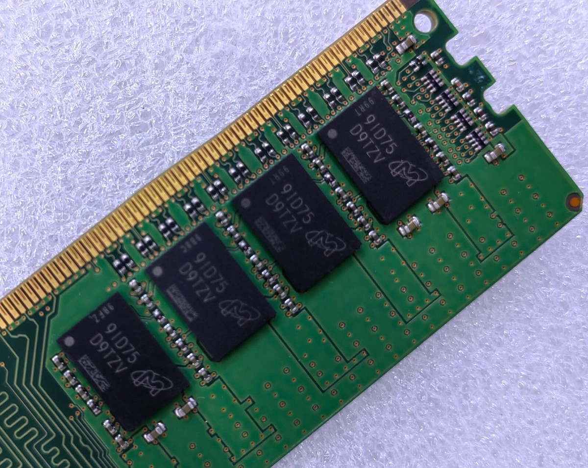 Micron 16GB DDR4 2666 ECC UDIMM RAM 2Rx8 PC4-21300 MTA18ASF2G72AZ