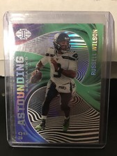 🔥2020 Panini Illusions-Russell Wilson-Green Astounding-Seahawks-Mint🔥