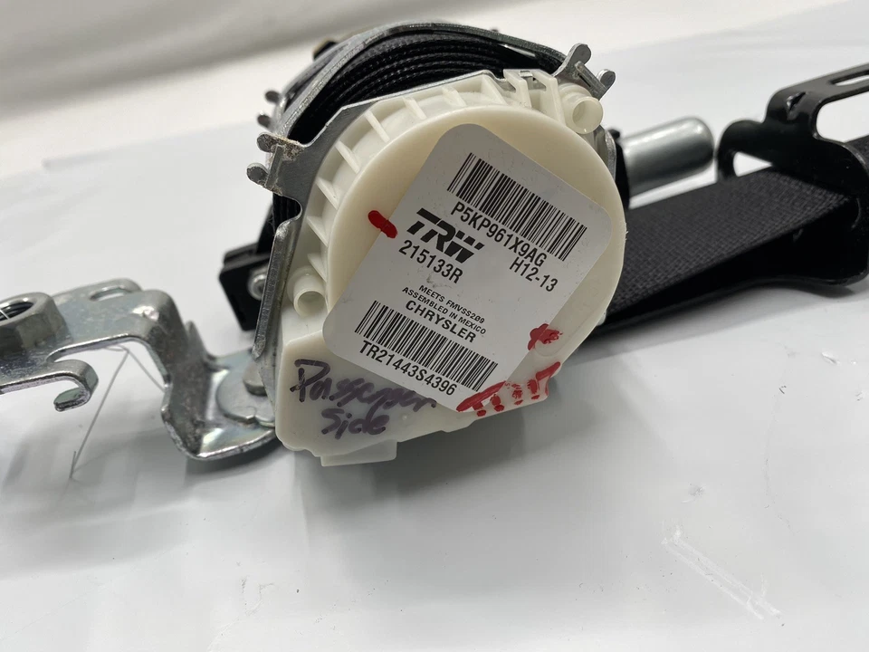 13-20 Dodge Ram 1500 2500 doble cabina conductor cinturón retractor NEGRO P5KP961X9AG Foto 2 de 4