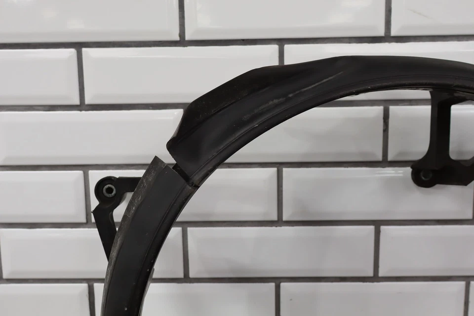 Cubierta interior del ventilador Duramax Colorado Canyon 2016-22 2,8 L OEM 84243708 Foto 3 de 4