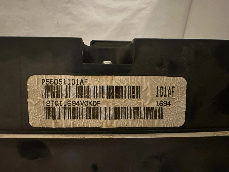 Dodge Ram 1500/2500/3500 2004 y 05 pickup velocímetro 176.619 millas gas Foto 3 de 3