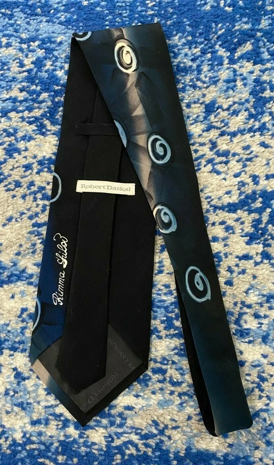 Corbata Robert Daskal Negra Azul Crema Beige Taupe Abstracta Pintada a Mano Seda EE. UU. Foto 3 de 4