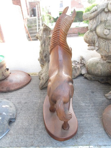 Carved wood horses x 2 - Picture 8 of 8