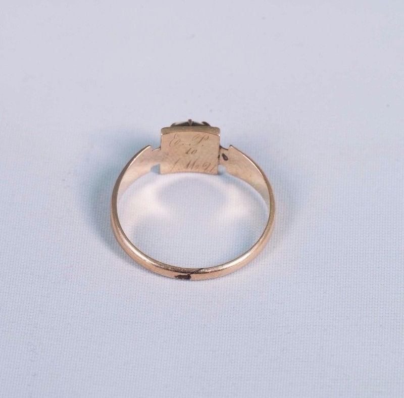 14K Yellow Gold Circa 1900 Oval Ruby Ring app. 1/… - image 4