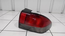 Feu arrière Saab 900