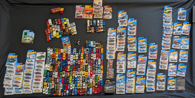 +300 Massive Die Cast Sale! Hot Wheels, Matchbox, & More! Sealed and Loose Lots!