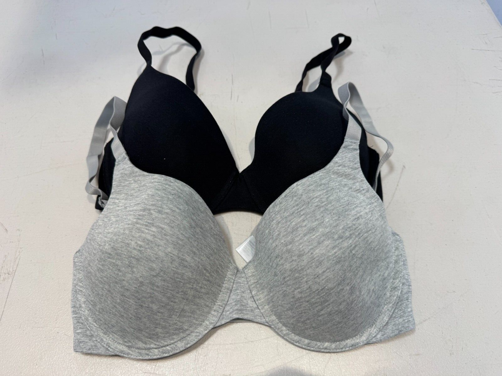 Amazon Essentials X 2 Bras Underwired Padded Cotton T Shirt Bra Size 32DD