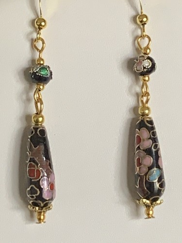 NEW ITEM ON SALE* -ELEGANT HANDCRAFTED VTG. BLACK CLOISONNE' DROP EARRINGS*NEW - Afbeelding 2 van 4
