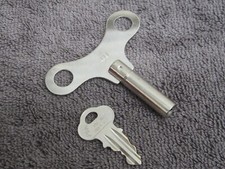 TOP MECHANISM POM SERVICE KEY & MAINSPRING WI...