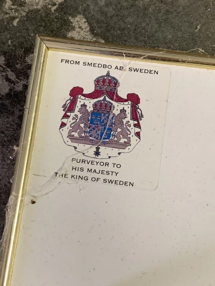 Gabinete de cromo/latón pulido hecho en Suecia Smedb tira enorme lote en tablero promocional Foto 2 de 4