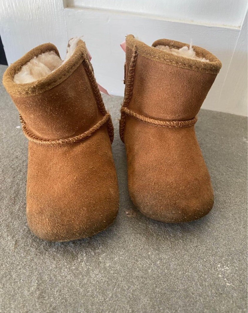 Infant Girls Baby Size 2/3 Brown Uggs Boots Booties