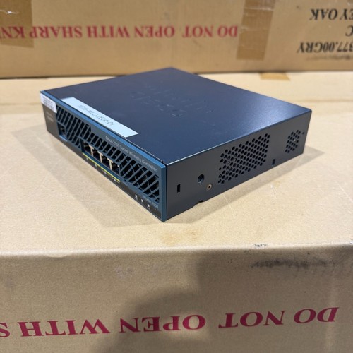 Cisco AIR-CT2504-K9 V07 Wireless LAN Controller | 2500 Series | No Cables | Used - Picture 3 of 5